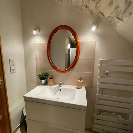 Apartment De Charme En Drome Provencale *